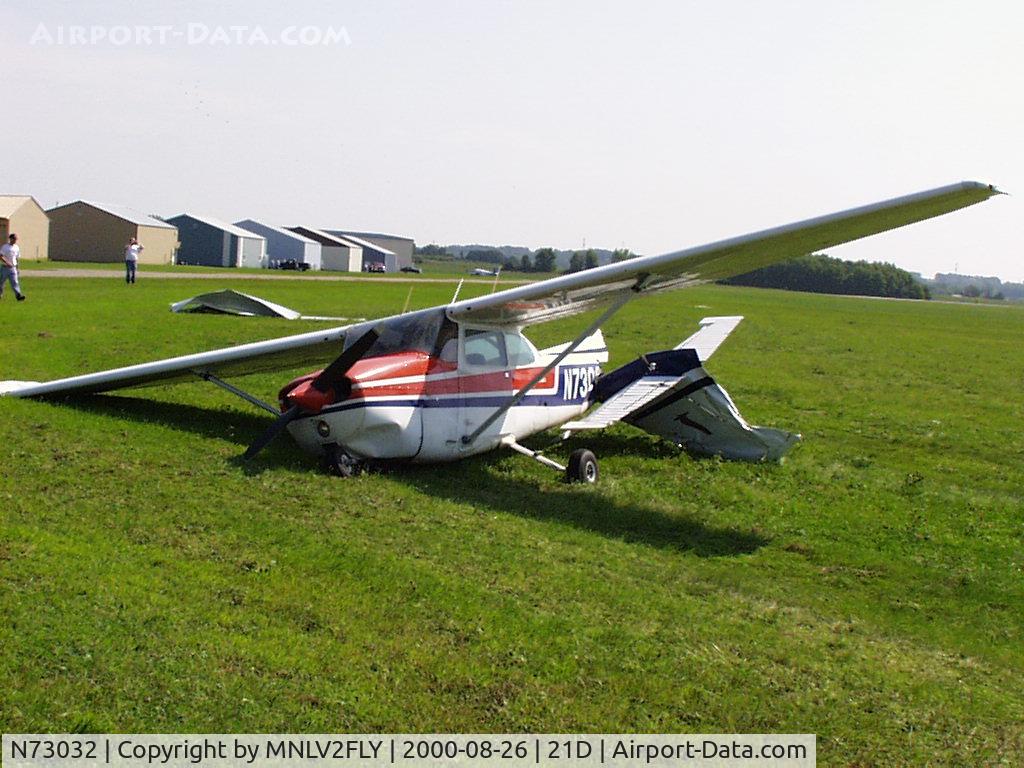 N73032, Cessna 172M C/N 17267243, Overnight winds, thunderstorms damage many planes in Lake Elmo

Published on August 27, 2000
Powerful thunderstorms packing high winds, hail and rain raced through several suburbs east of St. Paul early Saturday, uprooting decades-old trees and flippin