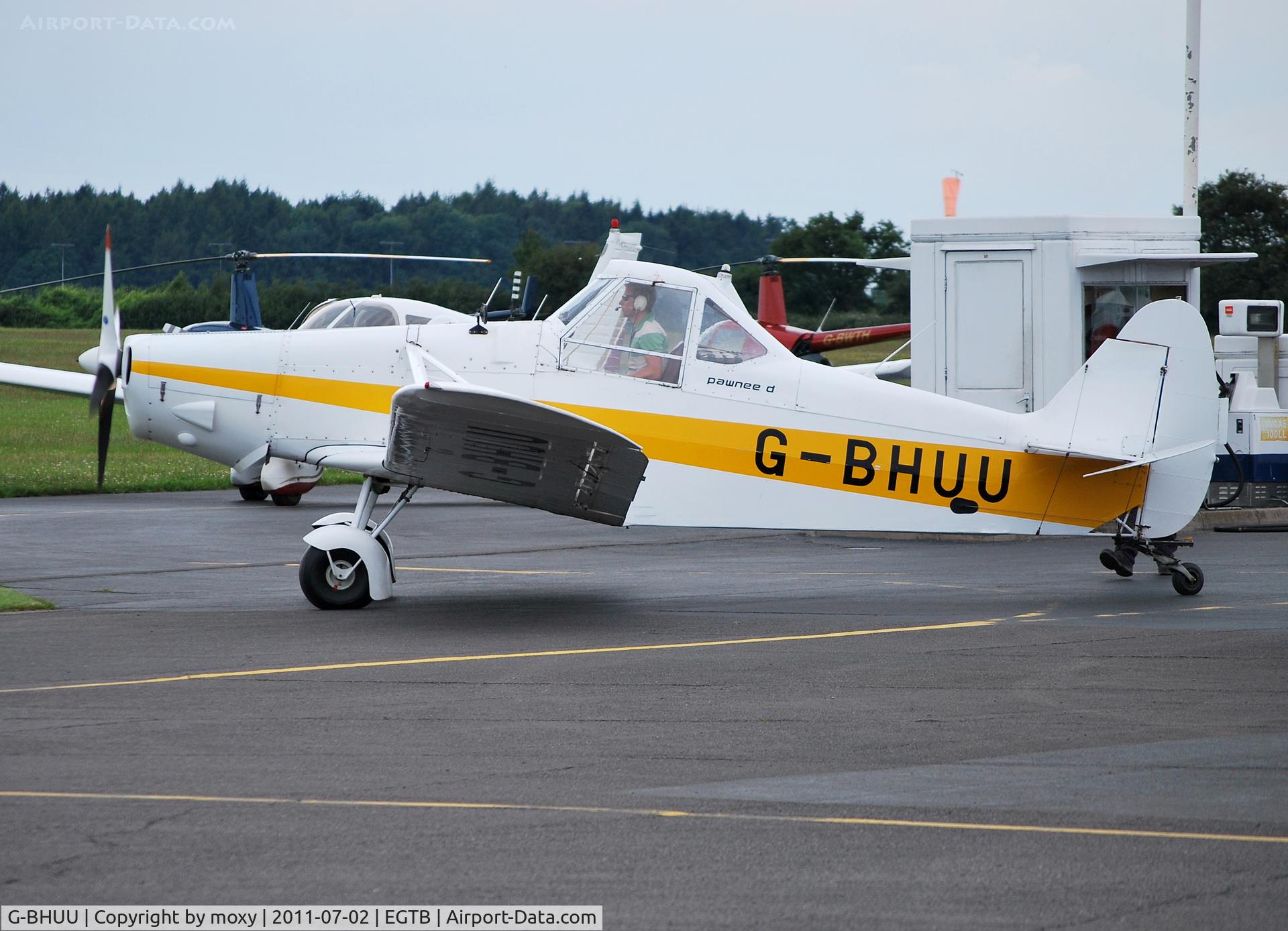 G-BHUU, 1980 Piper PA-25-235 Pawnee C/N 25-8056035, Pawnee glider tug at Wycombe Air Park