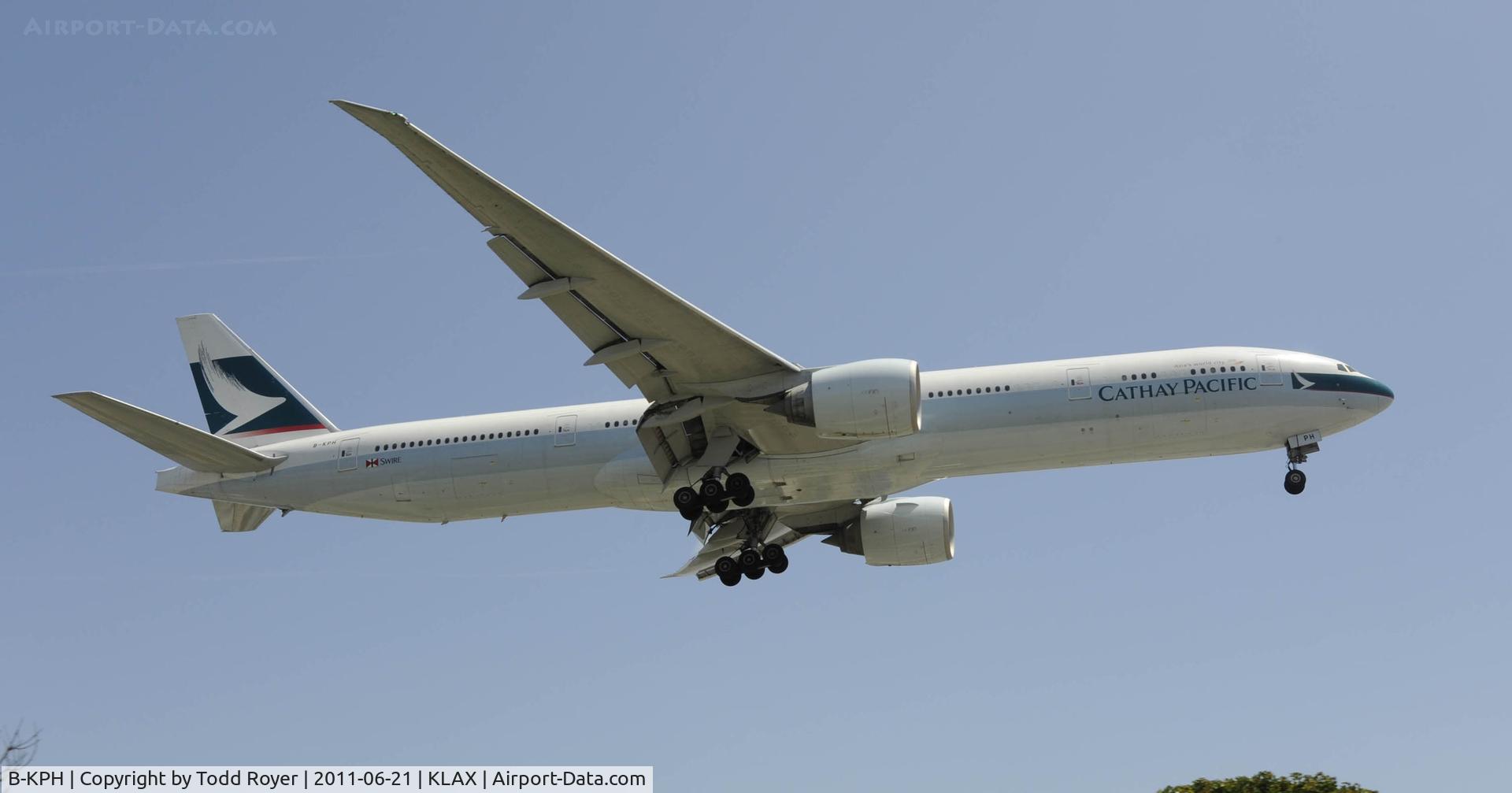 B-KPH, 2008 Boeing 777-367/ER C/N 35301, Landing at LAX