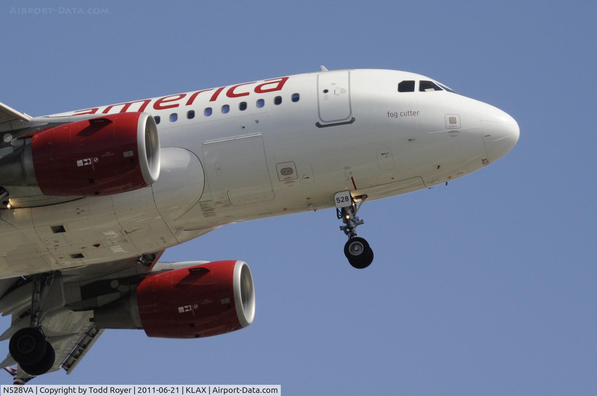 N528VA, 2008 Airbus A319-112 C/N 3445, LAnding at LAX