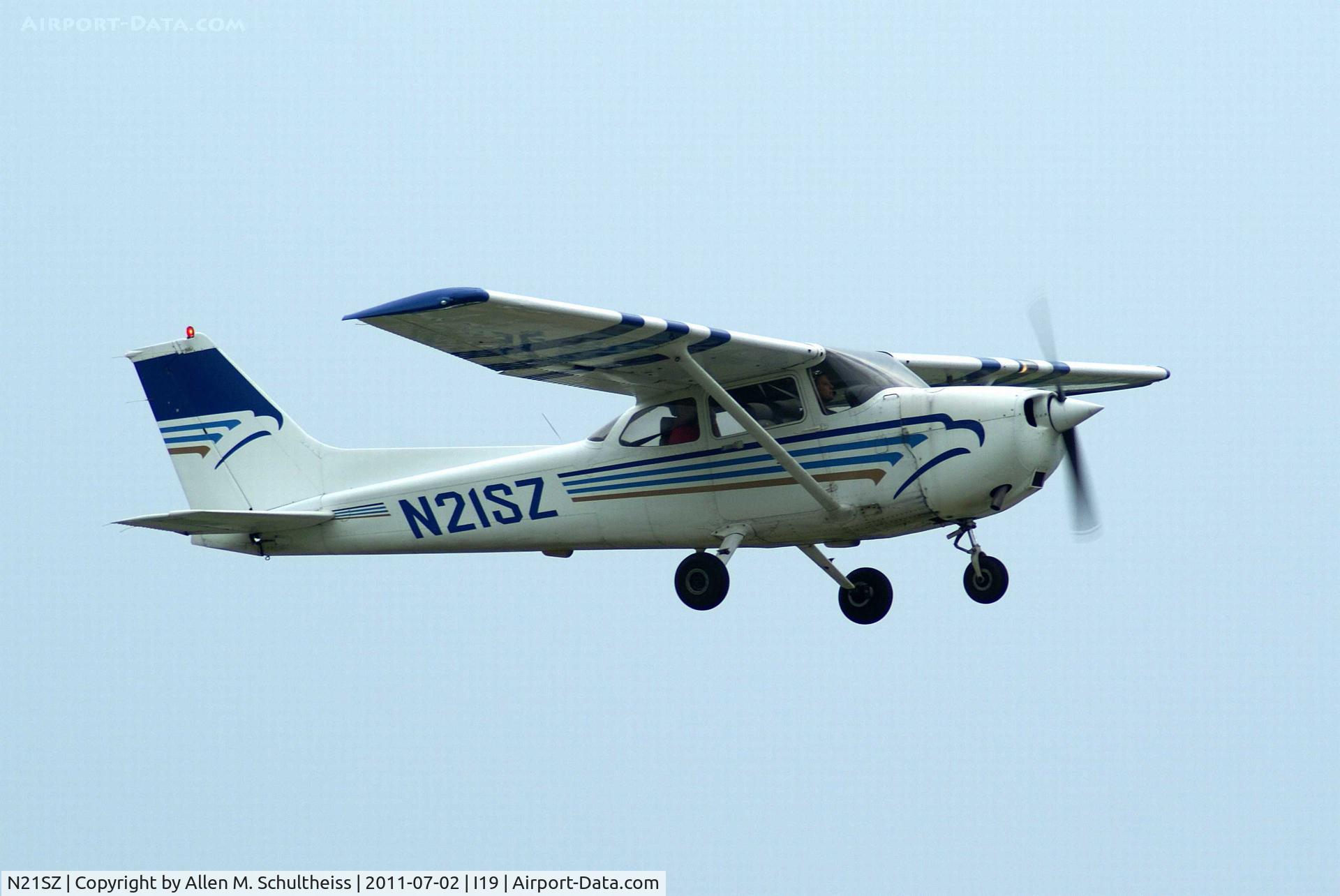 N21SZ, 1998 Cessna 172R C/N 17280653, 1998 Cessna 172R
