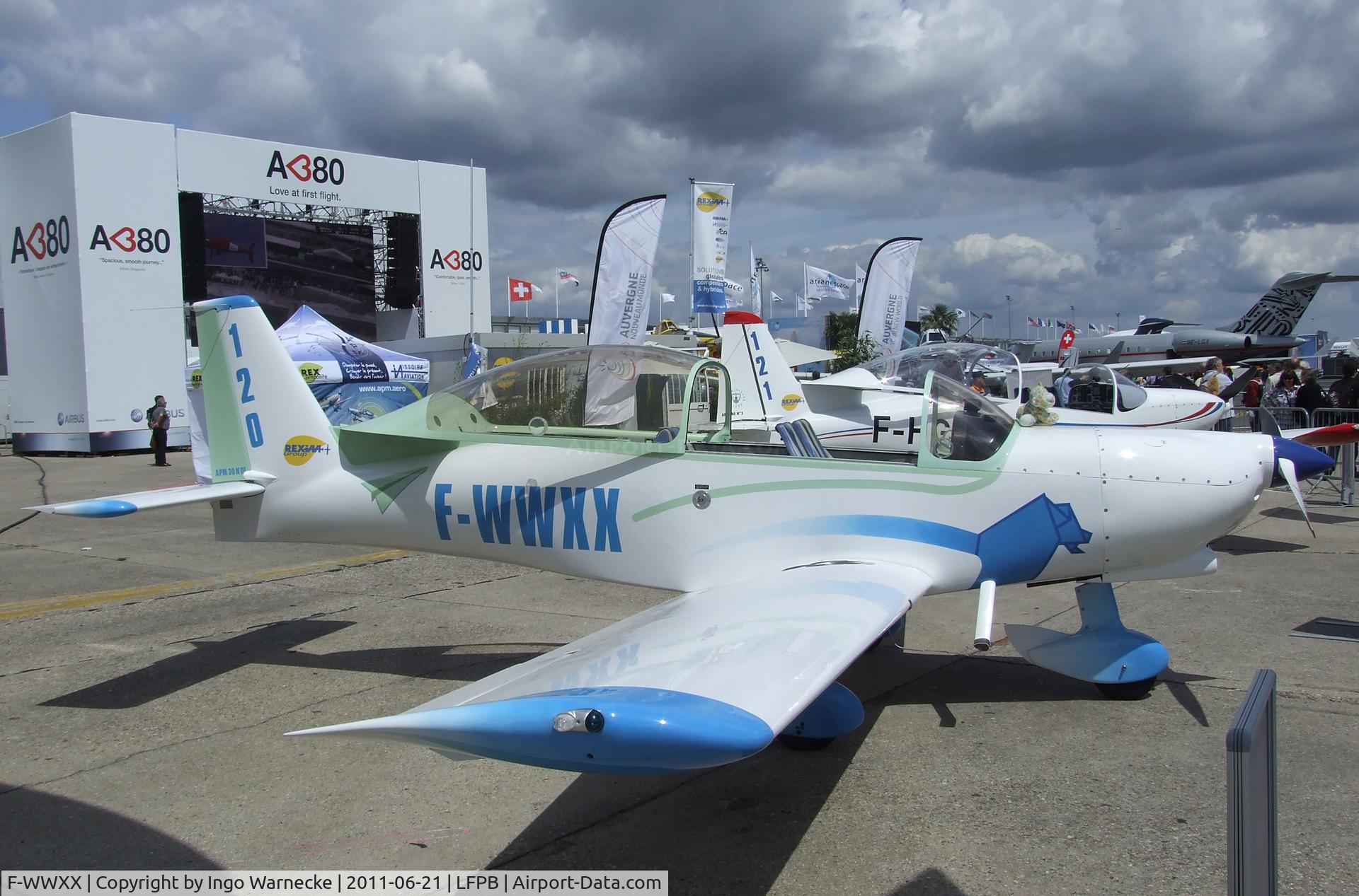 F-WWXX, Issoire APM 30 Lion C/N 1, Issoire Aviation APM-30 Lion at the Aerosalon 2011, Paris
