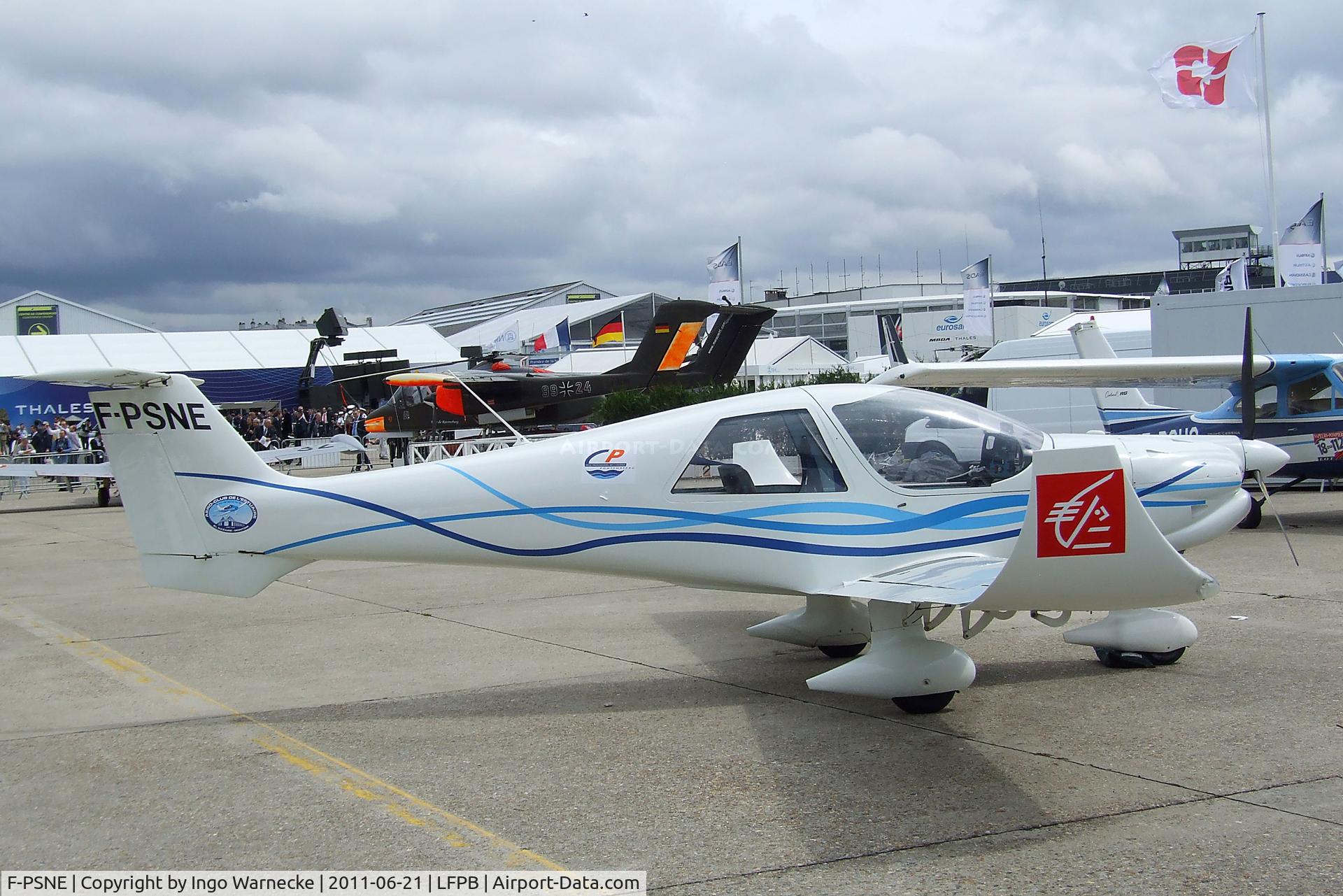 F-PSNE, Dyn'Aero MCR-4S C/N 73, Dyn Aero MCR-4S at the Aerosalon 2011, Paris
