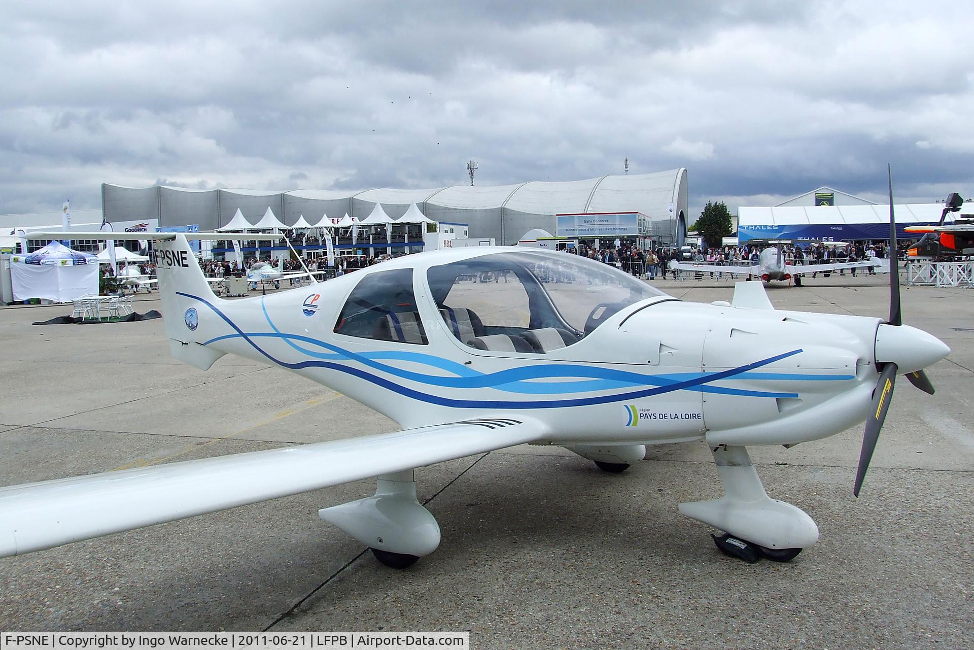 F-PSNE, Dyn'Aero MCR-4S C/N 73, Dyn Aero MCR-4S at the Aerosalon 2011, Paris