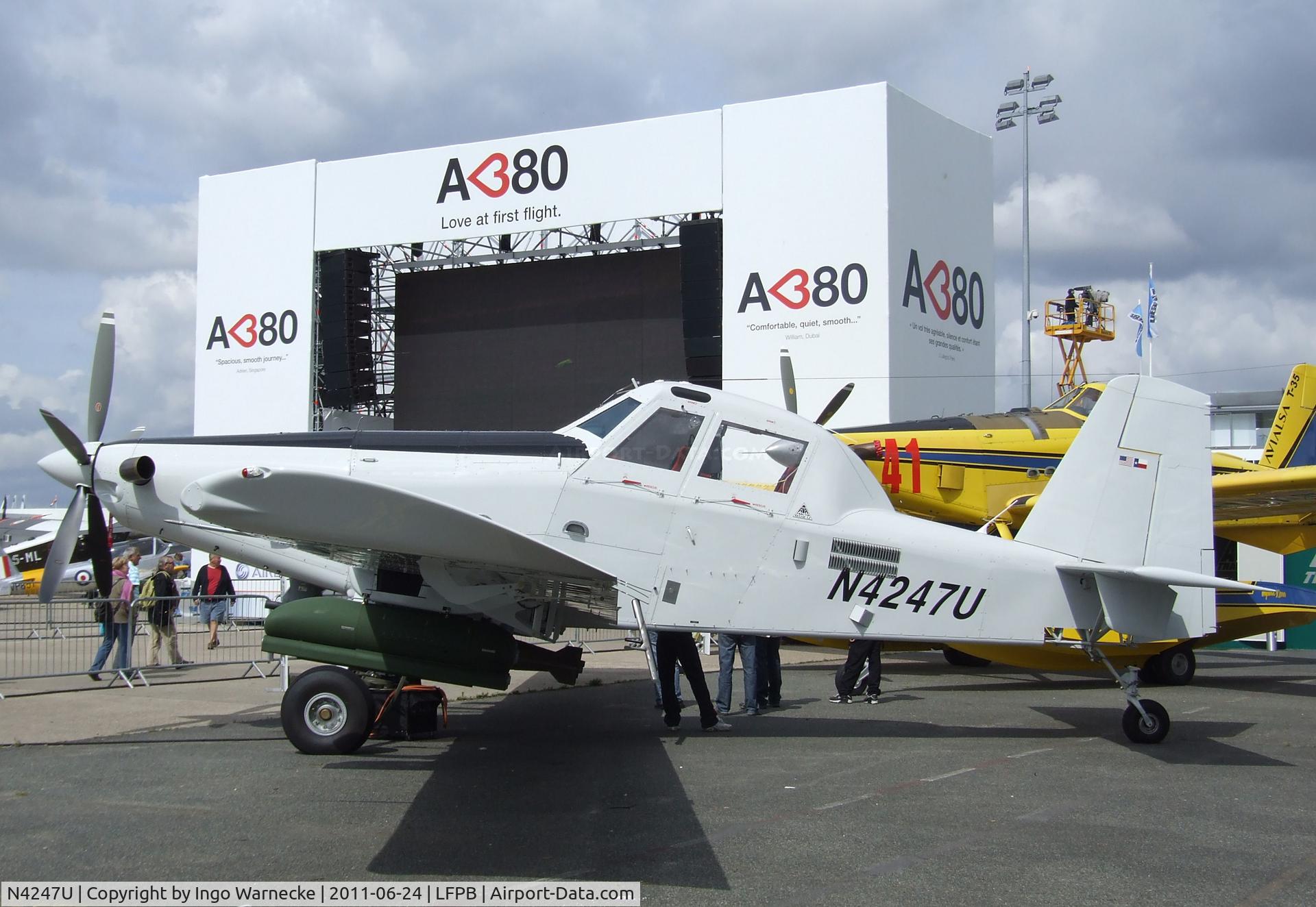 N4247U, Air Tractor AT-802 C/N 802-4001, Air Tractor AT-802U at the Aerosalon 2011, Paris