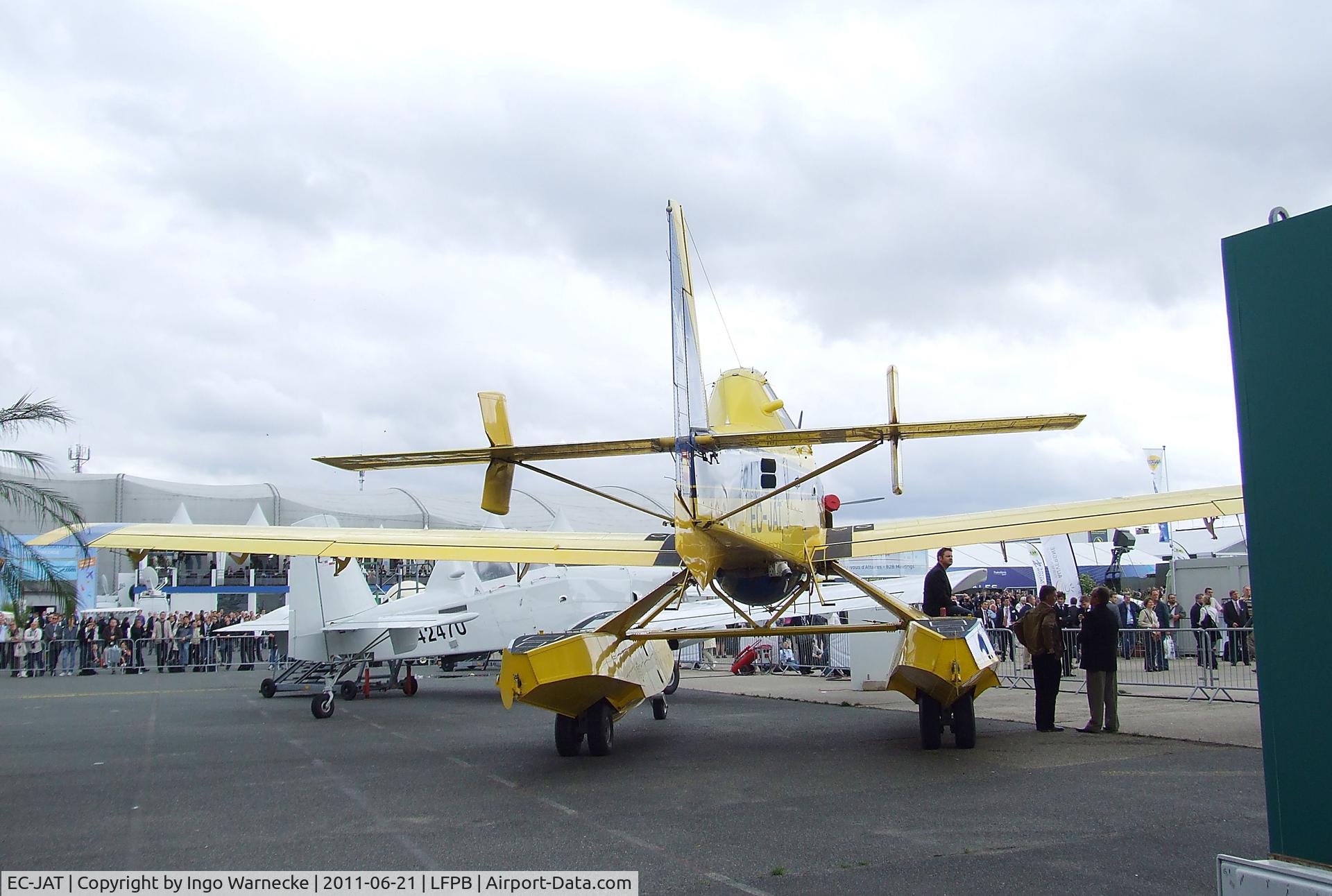 EC-JAT, Air Tractor AT-802A C/N 802A-0179, Air Tractor AT-802A Fire Boss at the Aerosalon 2011, Paris