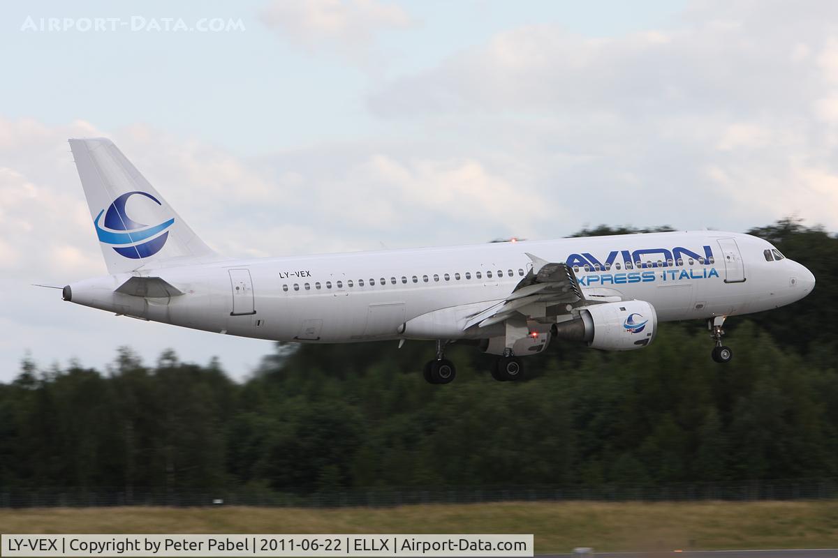 LY-VEX, 1992 Airbus A320-212 C/N 0375, blink
