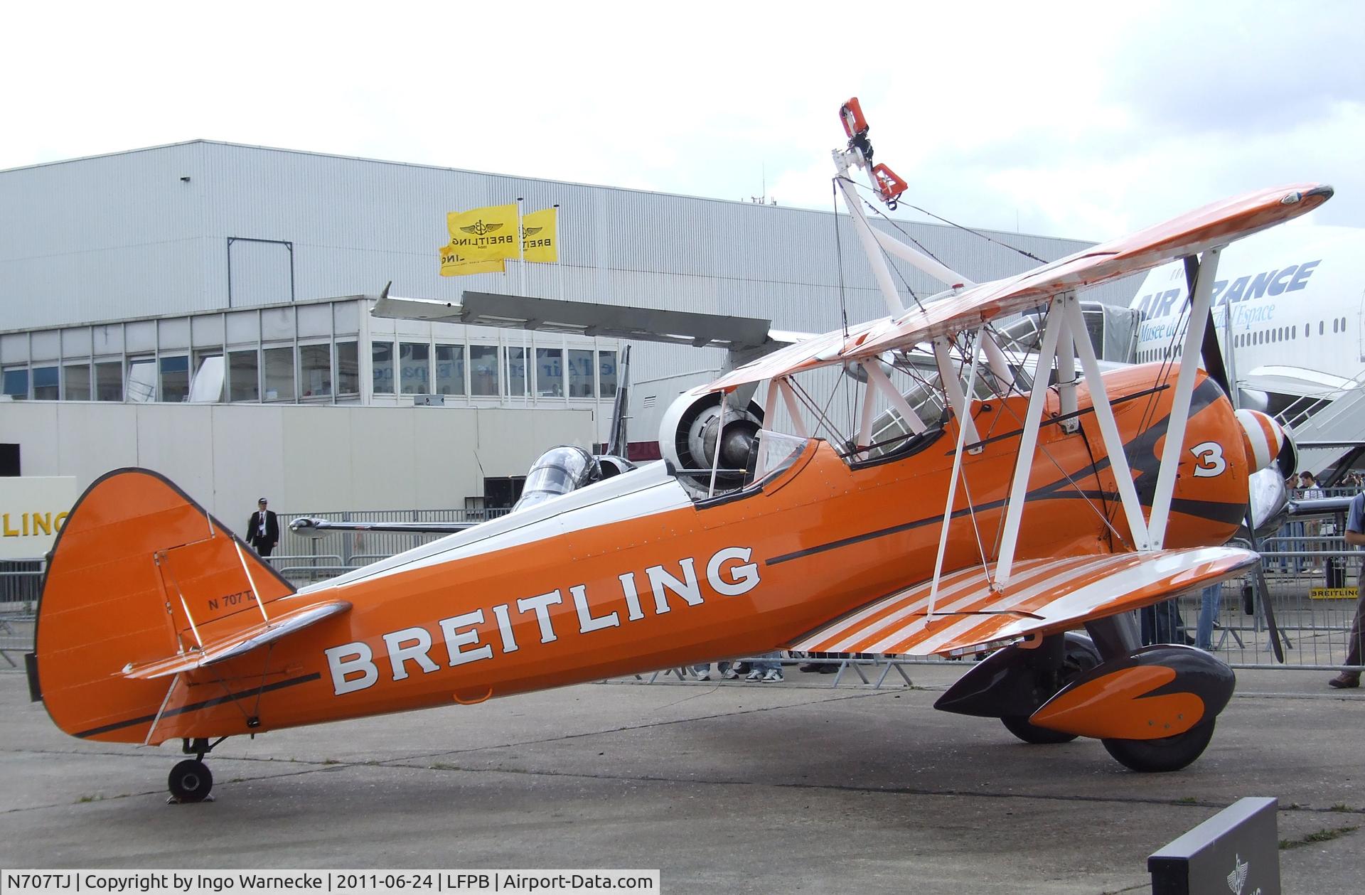 N707TJ, 1943 Boeing A75N1(PT17) C/N 75-950, Boeing A75N1 (Stearman PT-17) at the Aerosalon 2011, Paris