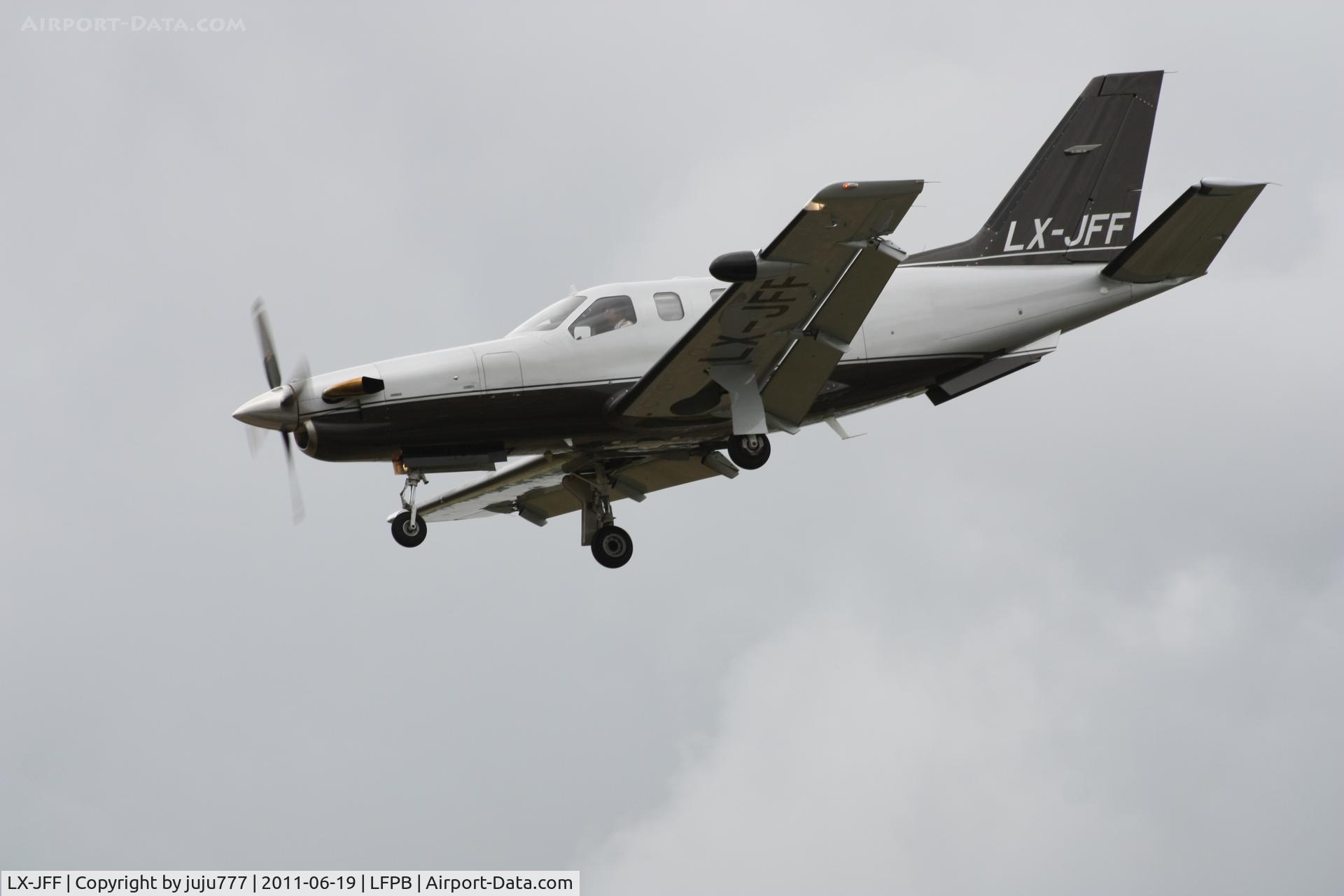 LX-JFF, 2001 Socata TBM-700 C/N 212, on transit at Le Bourget