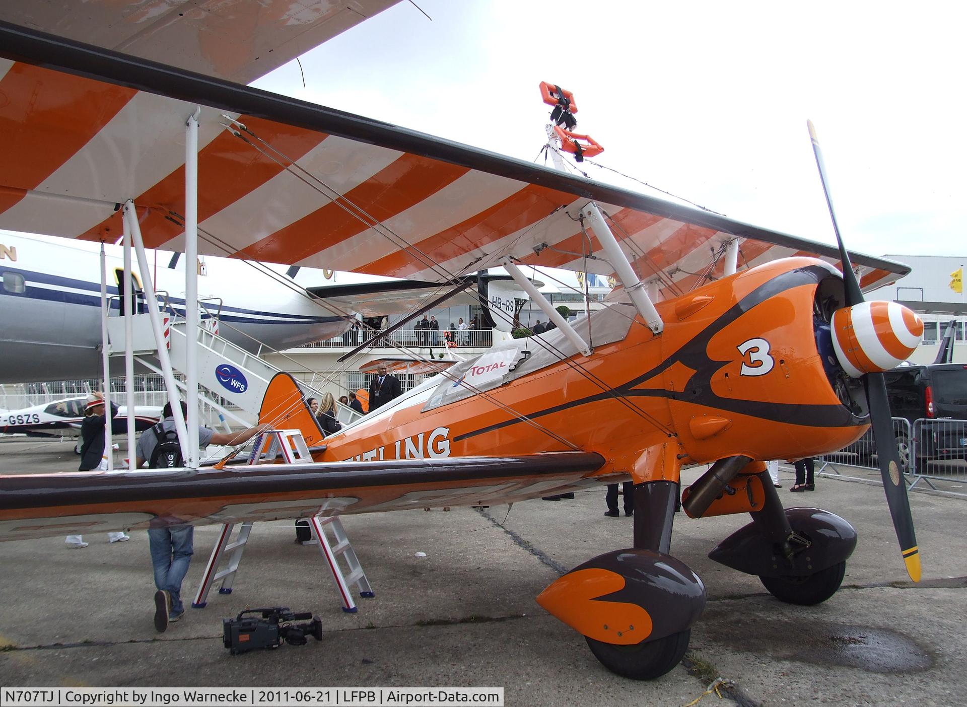 N707TJ, 1943 Boeing A75N1(PT17) C/N 75-950, Boeing A75N1 (Stearman PT-17) at the Aerosalon 2011, Paris