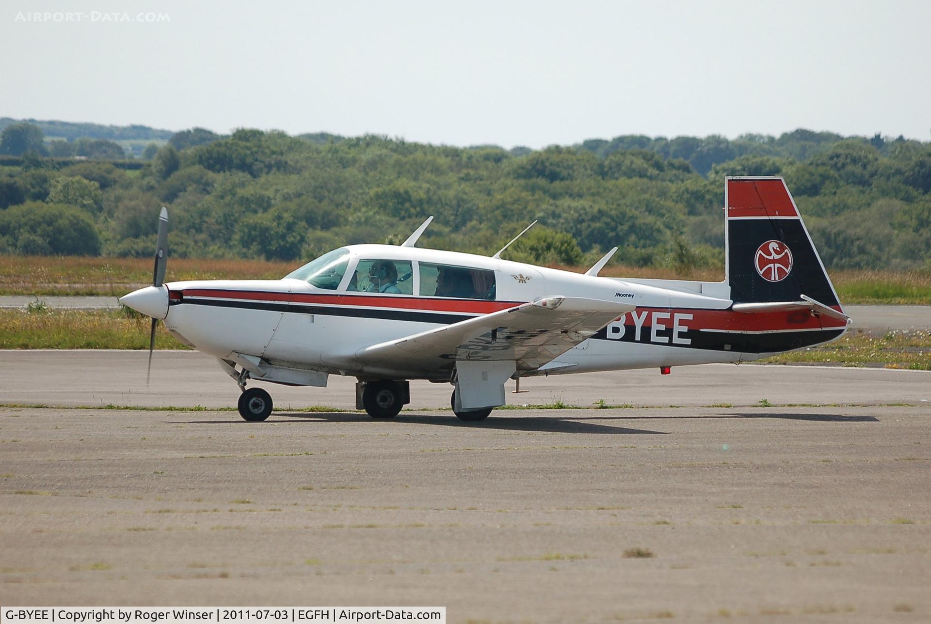 G-BYEE, 1980 Mooney M20K C/N 25-0282, Visiting Mooney.