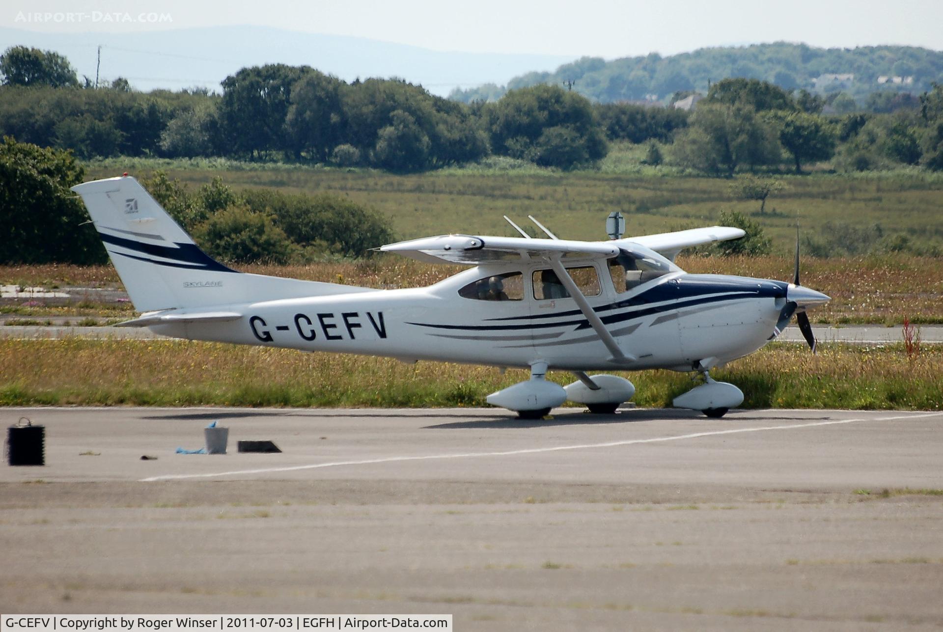 G-CEFV, 2005 Cessna 182T Skylane C/N 18281538, Visiting Cessna Skylane.
