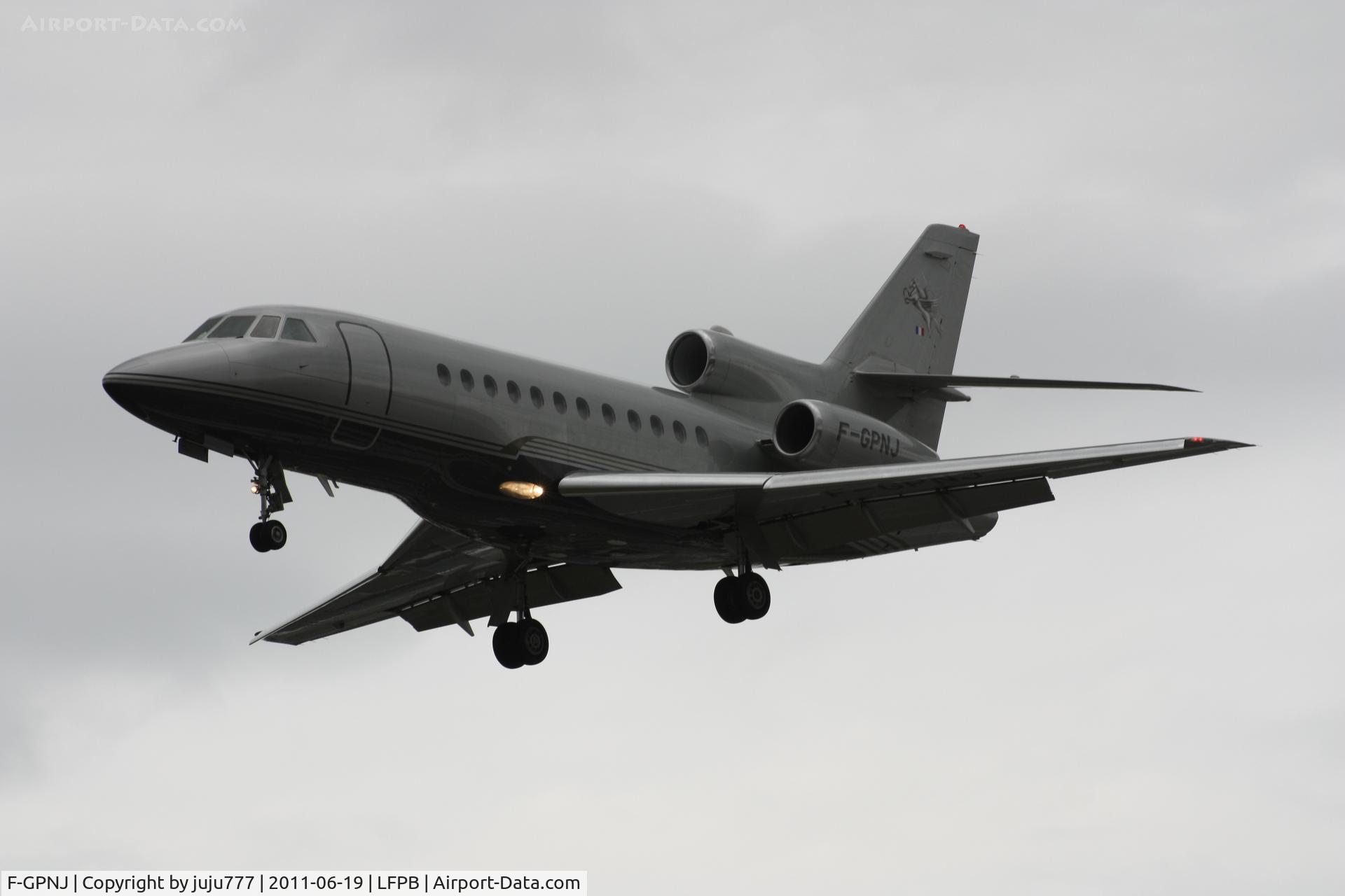F-GPNJ, 1999 Dassault Falcon 900EX C/N 50, on transtis at Le Bourget