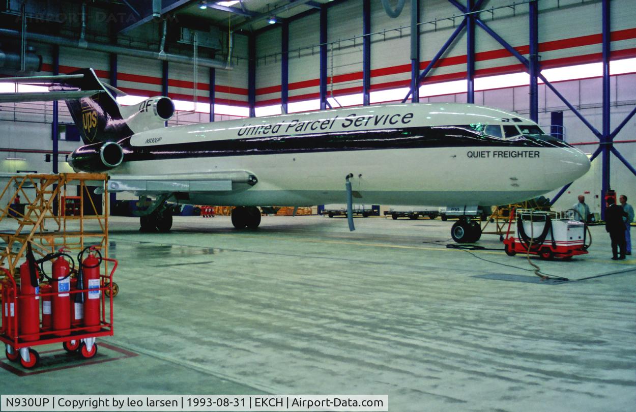 N930UP, 1966 Boeing 727-1QF C/N 19096, Copenhagen Kastrup HG 243 of Sterling
CPH 31.8.93