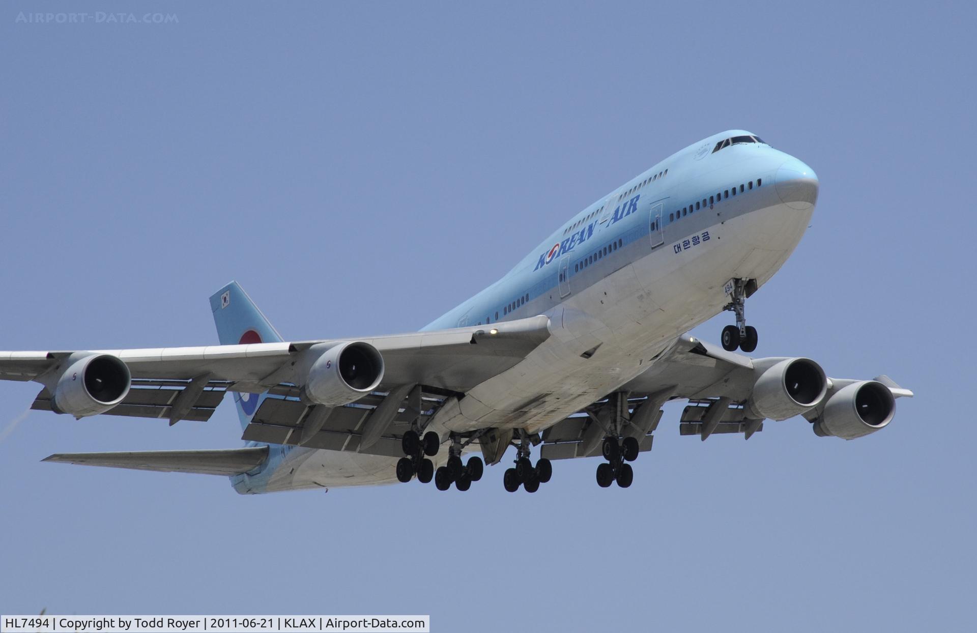 HL7494, Boeing 747-4B5 C/N 27662, Landing at LAX