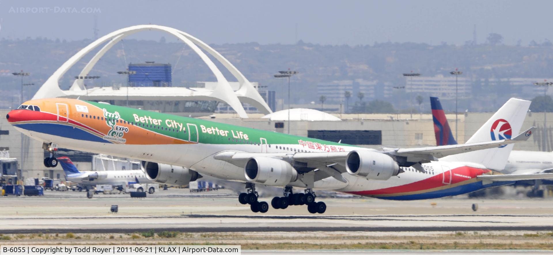 B-6055, 2004 Airbus A340-642 C/N 586, Departing LAX