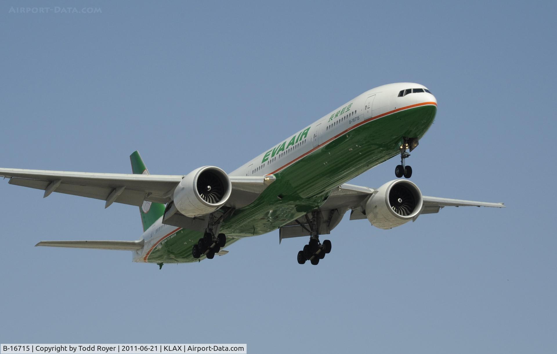 B-16715, 2009 Boeing 777-35E/ER C/N 33757, Landing at LAX