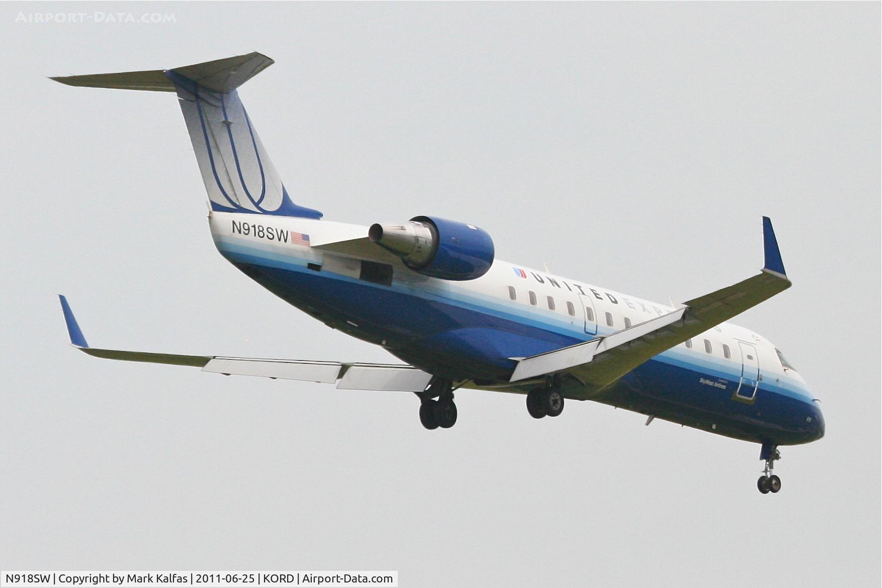 N918SW, 2002 Bombardier CRJ-200LR (CL-600-2B19) C/N 7645, SkyWest / United Express Bombardier CL-600-2B19, SKW5389 arriving fro Winnipeg, RWY 14R approach KORD.