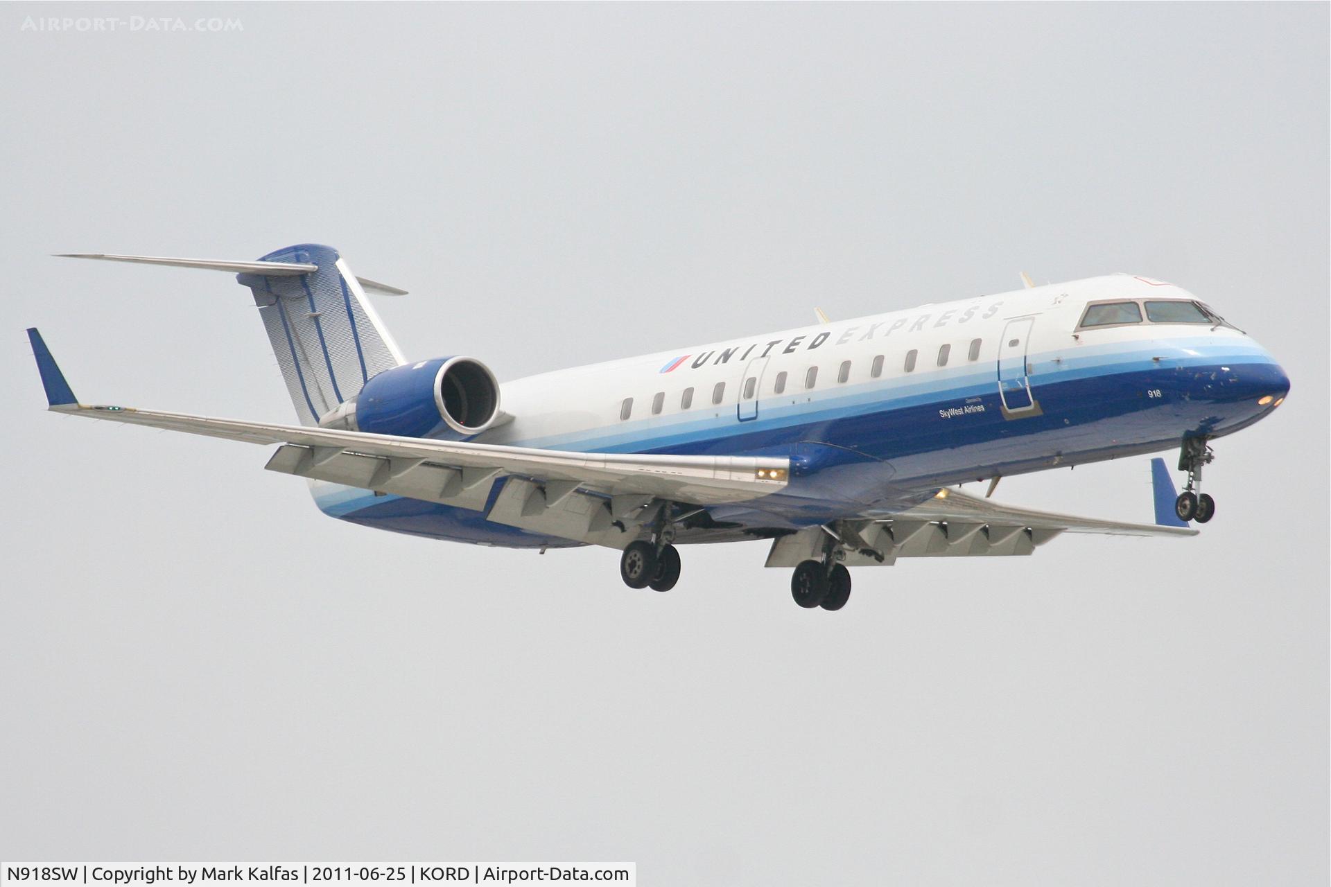 N918SW, 2002 Bombardier CRJ-200LR (CL-600-2B19) C/N 7645, SkyWest / United Express Bombardier CL-600-2B19, SKW5389 arriving fro Winnipeg, RWY 14R approach KORD.