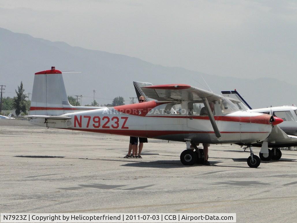 N7923Z, 1963 Cessna 150C C/N 150-60023, Parked north of Maniac Mike's Cafe