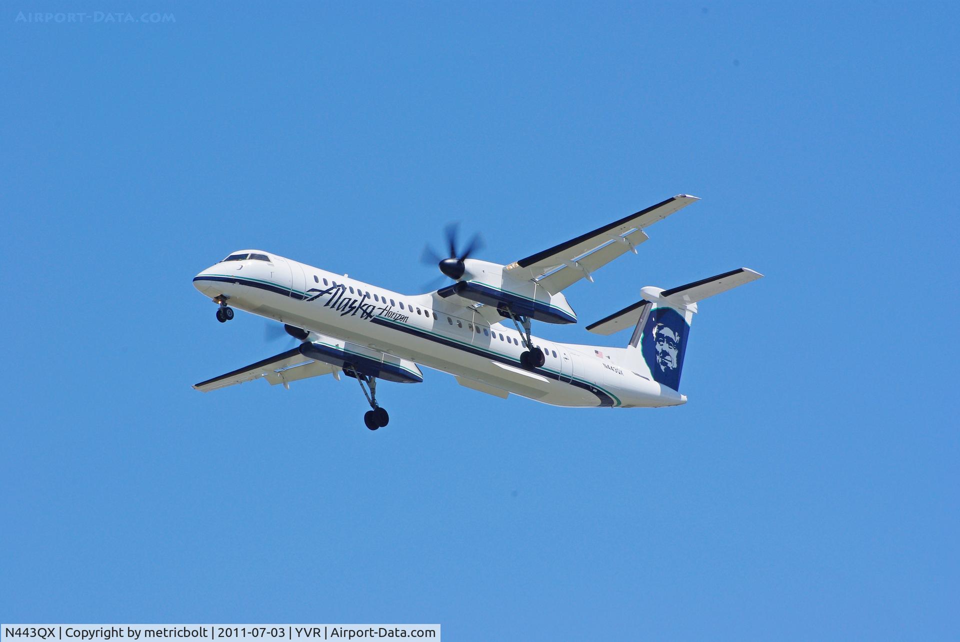 N443QX, 2010 Bombardier DHC-8-402 Dash 8 C/N 4353, Landing at YVR