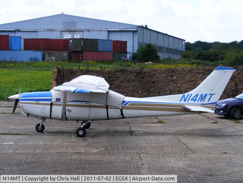 N14MT, 1979 Cessna TR182 Turbo Skylane RG C/N R18201227, North Weald resident