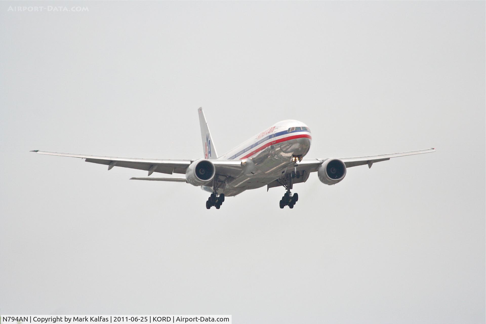 N794AN, 2000 Boeing 777-223 C/N 30256, American Airlines Boeing 777-223, AAL154 arriving from Narita International / RJAA, RWY 14R approach KORD.