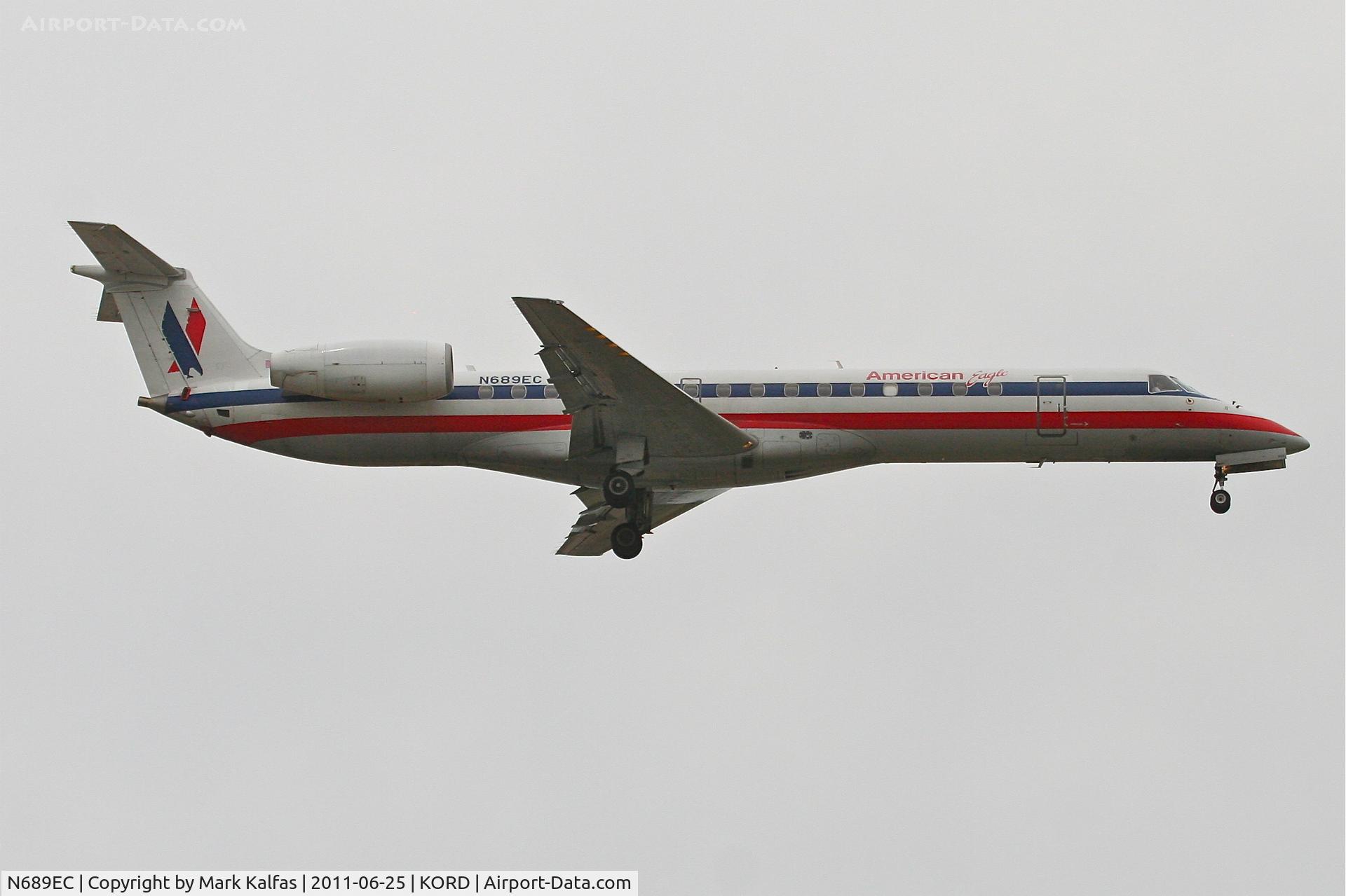 N689EC, 2004 Embraer ERJ-145LR (EMB-145LR) C/N 14500853, American Eagle Embraer EMB-145LR, EGF3993 arriving from Little Rock / KLIT, RWY 14R approach KORD.