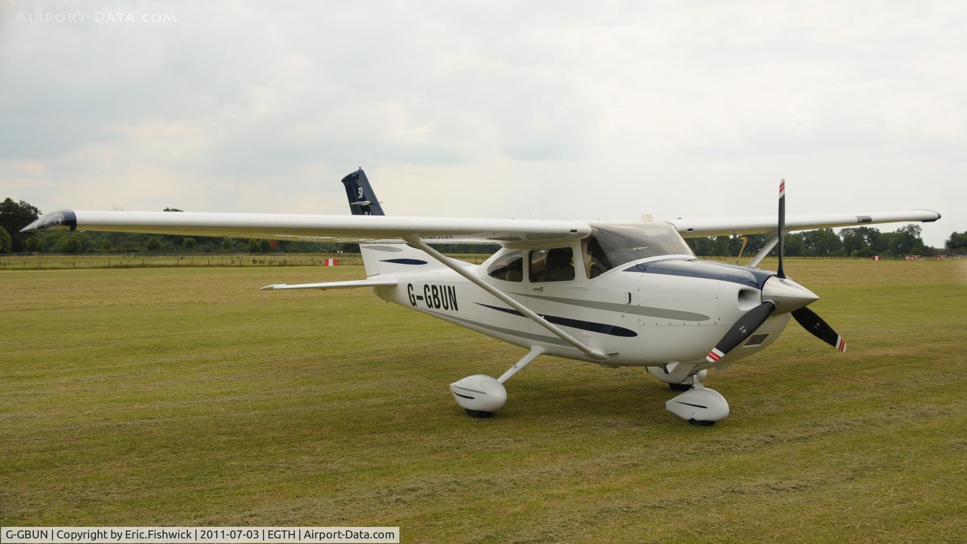 G-GBUN, 2003 Cessna 182T Skylane C/N 18281280, G-GBUN at Shuttleworth Military Pagent Air Display, July 2011