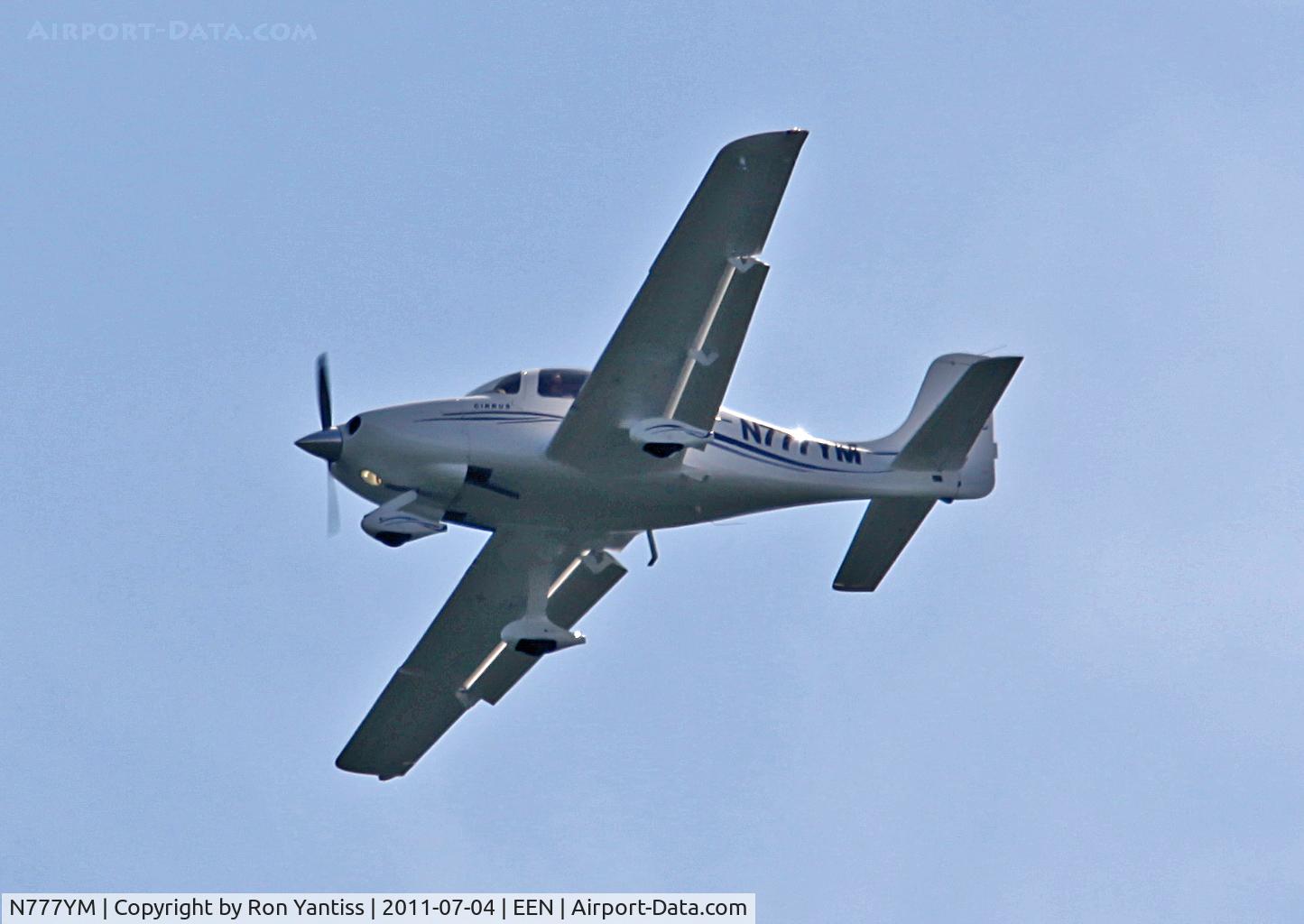 N777YM, 2004 Cirrus SR20 C/N 1393, On approach to Keene, NH