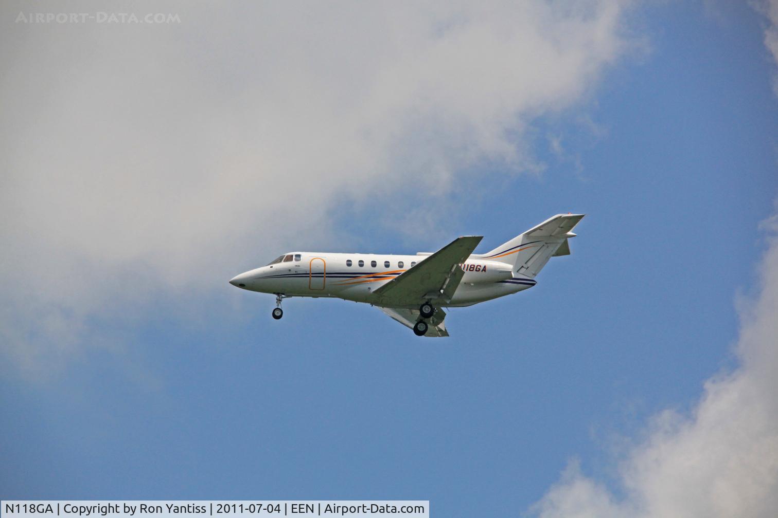 N118GA, British Aerospace BAe.125 Series 800A C/N 258108, Final approach to Keene, NH