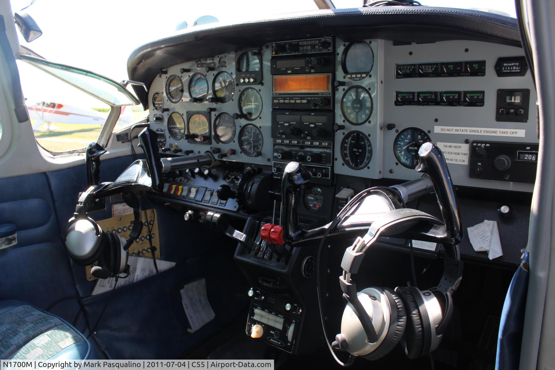 N1700M, 1970 Cessna 337E Super Skymaster C/N 33701300, Cessna 337E