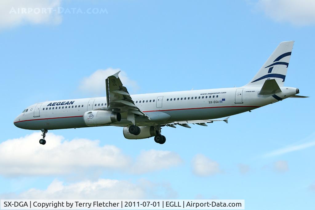 SX-DGA, 2009 Airbus A321-231 C/N 3878, Aegean Airlines 2009 Airbus A321-231, c/n: 3878 at Heathrow