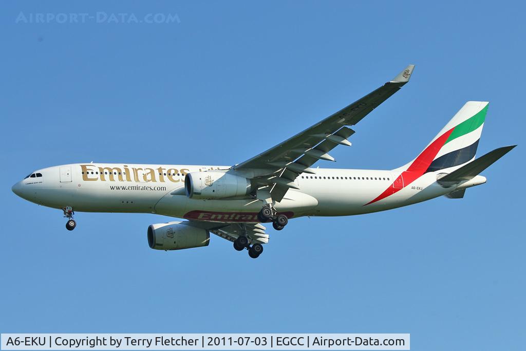 A6-EKU, 1999 Airbus A330-243 C/N 295, Airbus A330-243, c/n: 295 at Manchester