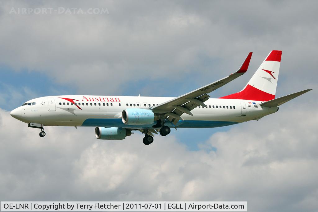 OE-LNR, 2005 Boeing 737-8Z9 C/N 33833, Austrian Airlines 2005 Boeing 737-8Z9, c/n: 33833 at Heathrow