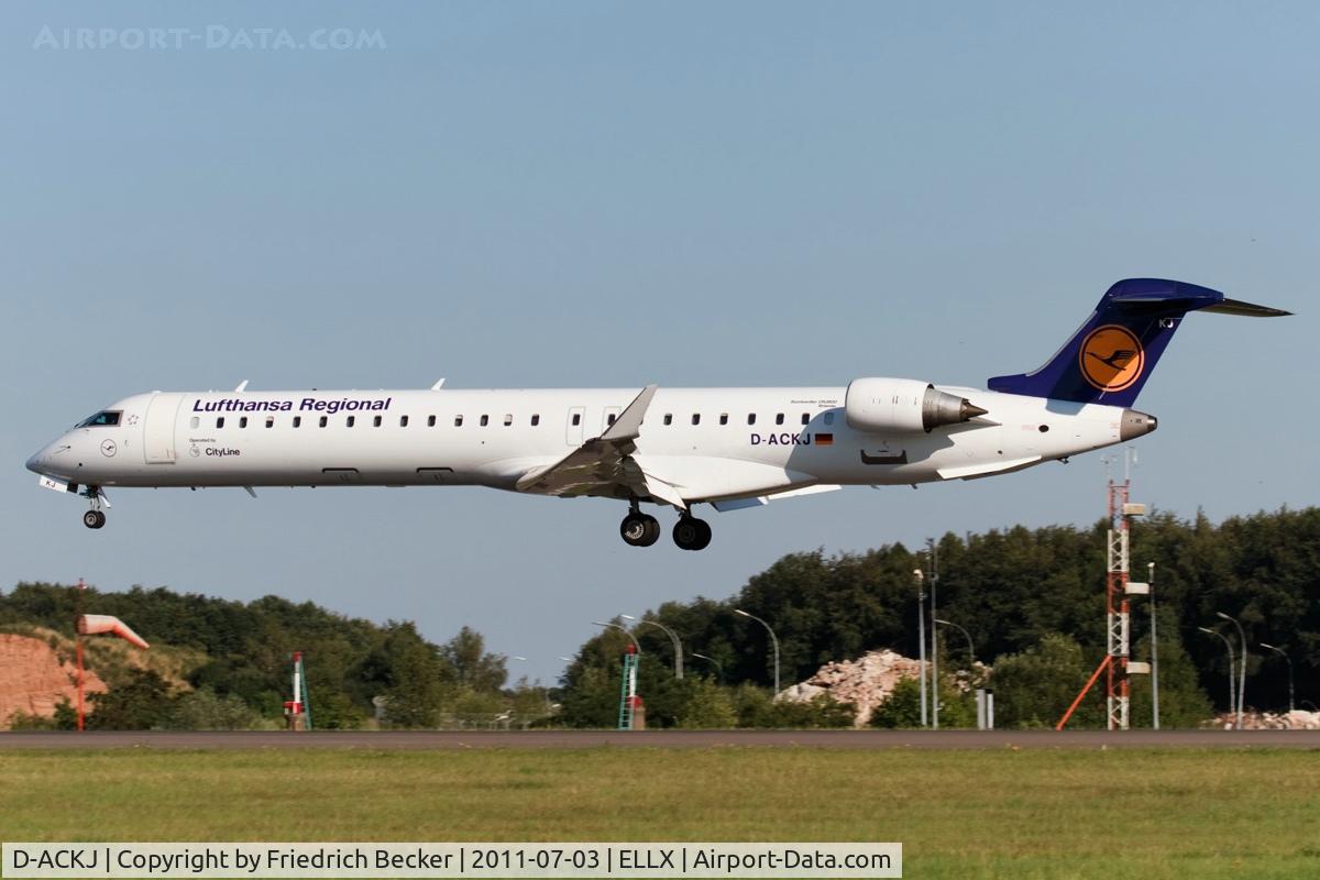 D-ACKJ, 2006 Bombardier CRJ-900LR (CL-600-2D24) C/N 15089, on final RW06