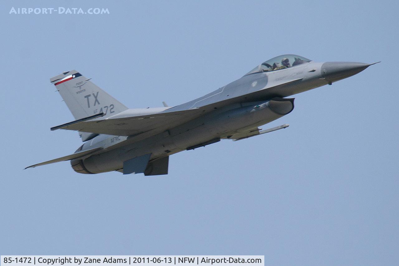 85-1472, 1985 General Dynamics F-16C Fighting Falcon C/N 5C-252, 301st FW F-16 At NASJRB Fort Worth - Carswell Field