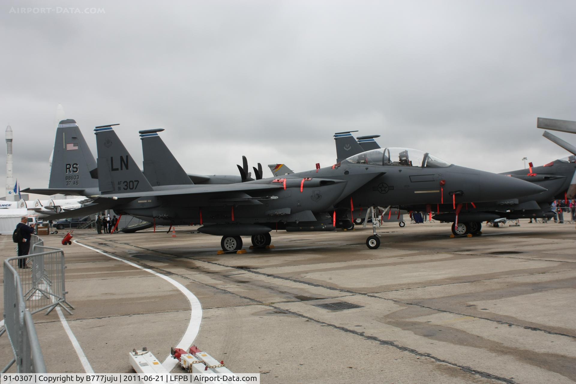 91-0307, 1991 McDonnell Douglas F-15E Strike Eagle C/N 1214, on display at SIAE 2011