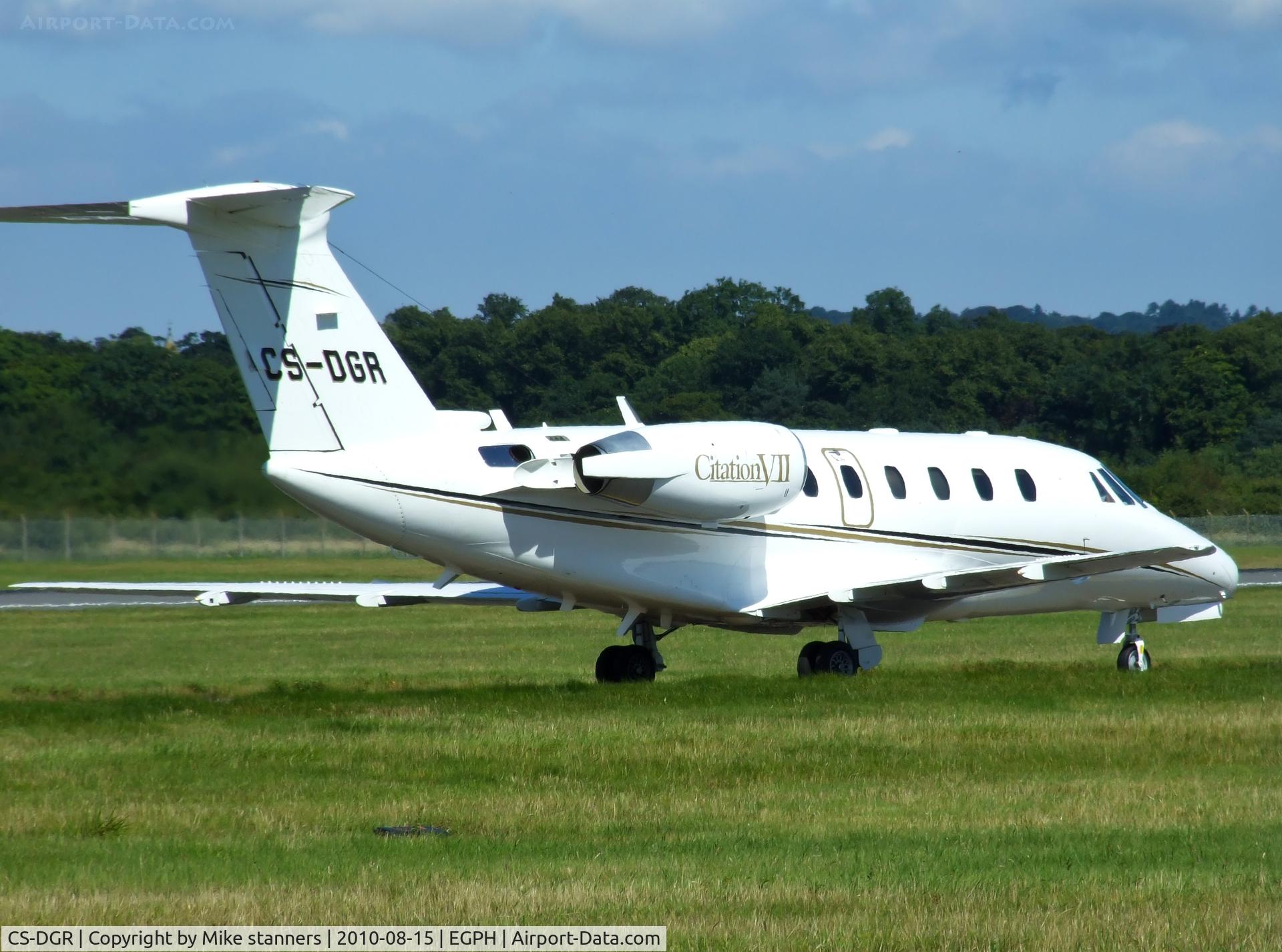 CS-DGR, 1994 Cessna 650 Citation VII C/N 650-7045, Air jet Cessna 650 Citation VII Arrives  at EDI