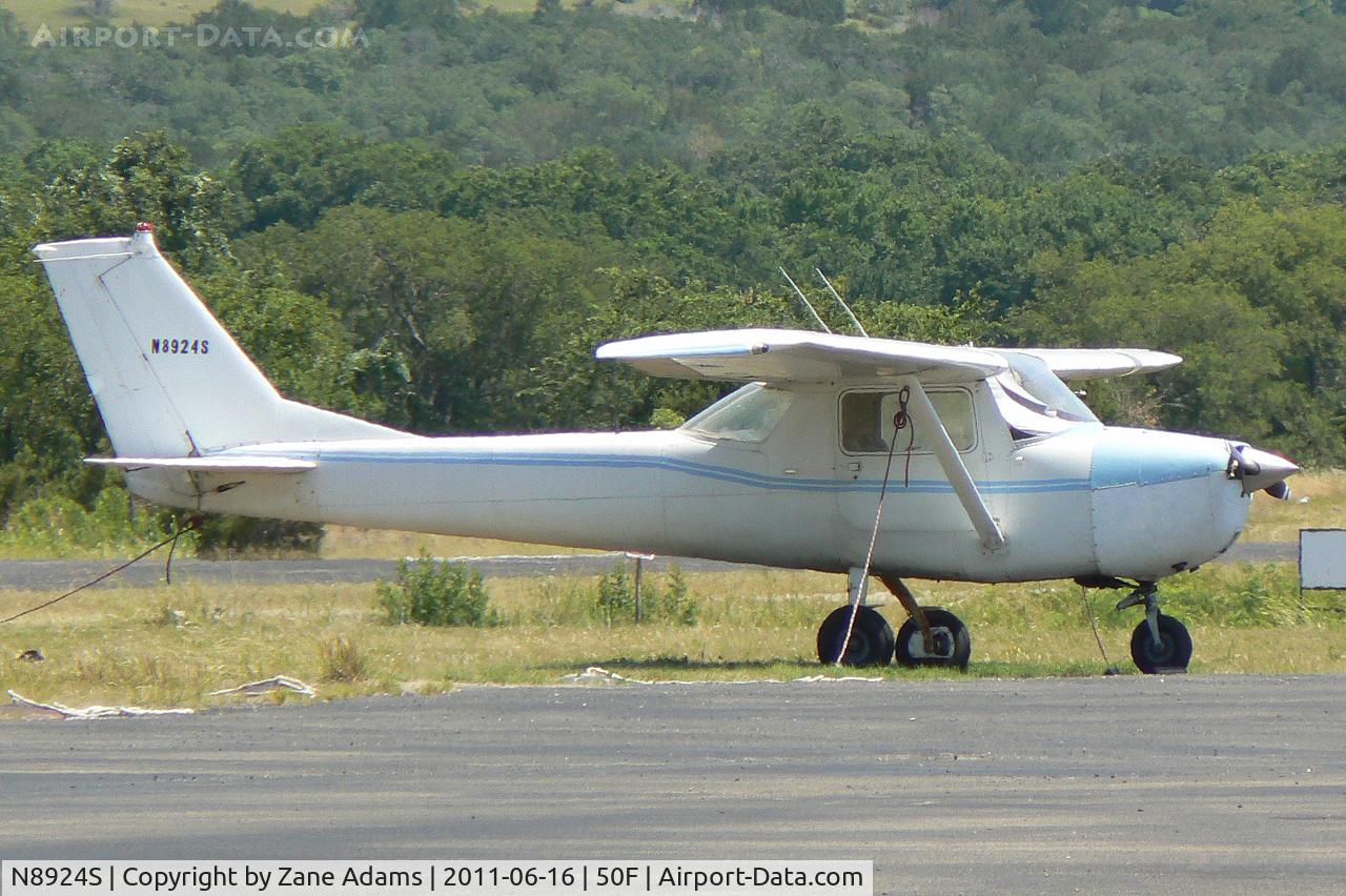 N8924S, 1965 Cessna 150F C/N 15062224, At Bourland Field