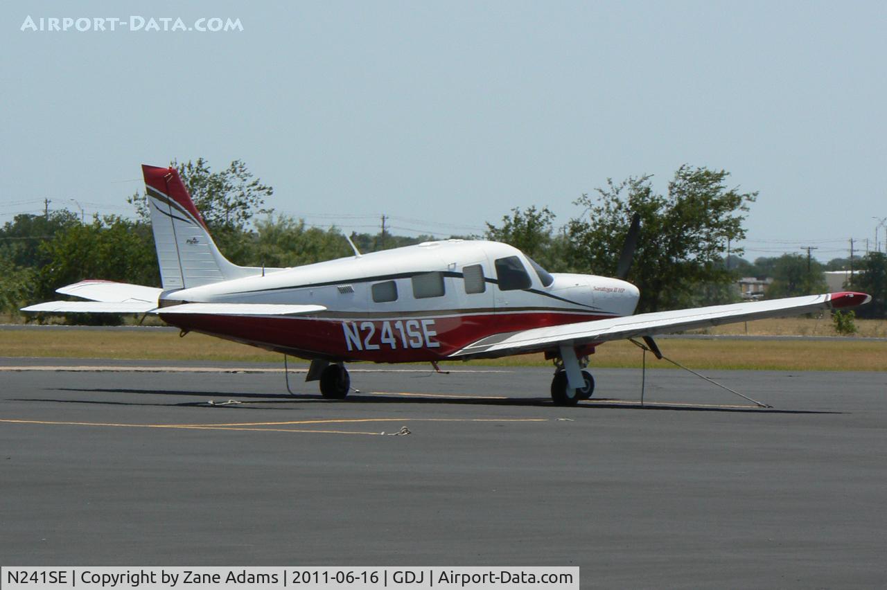 N241SE, 2006 Piper PA-32R-301 C/N 3246241, At Granbury Municpal