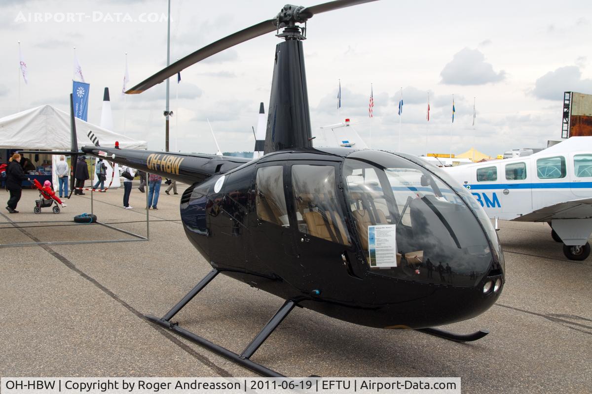 OH-HBW, Robinson R44 Raven II C/N 10951, Suomen Ilmailuopisto Oy