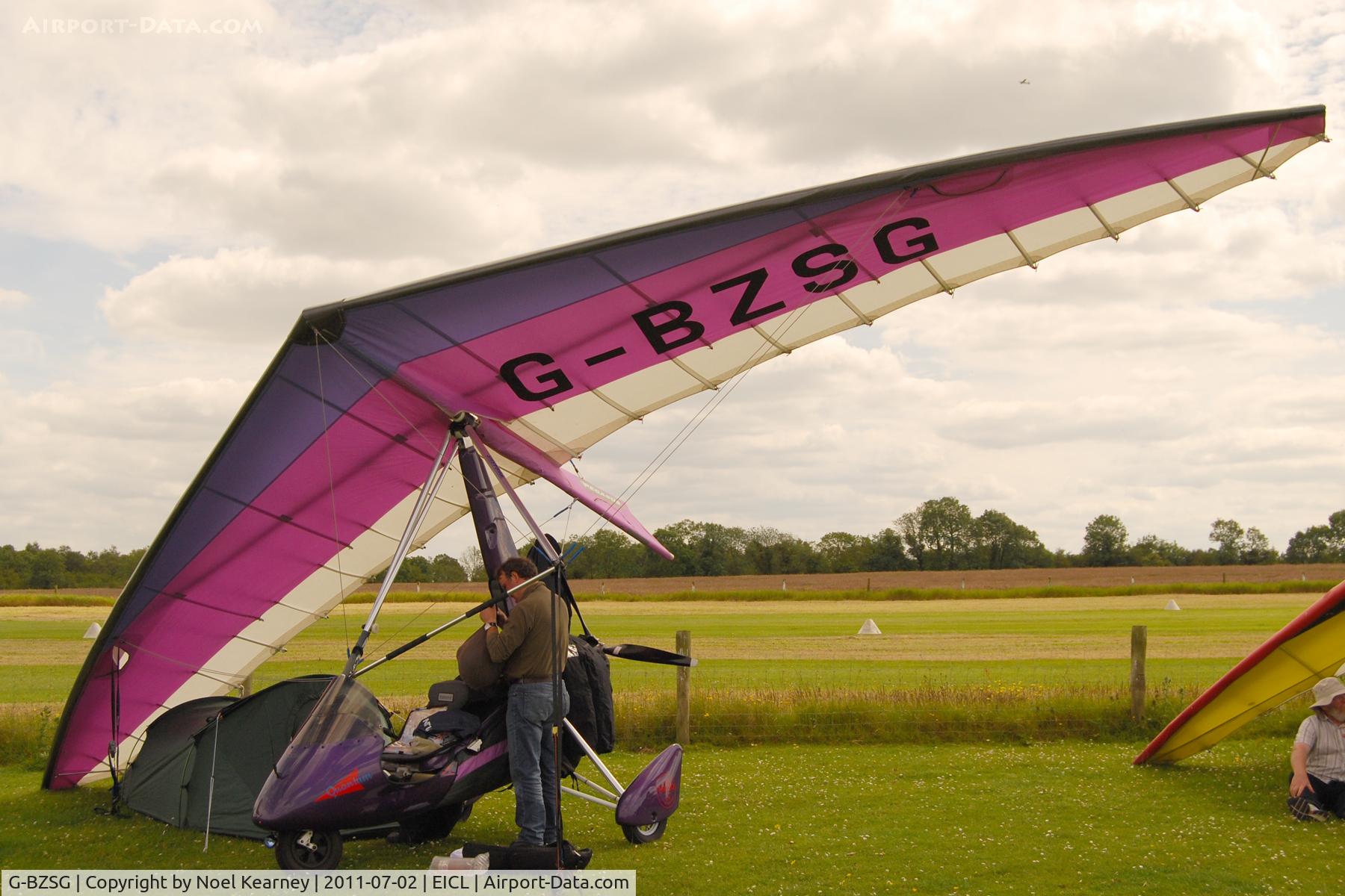 G-BZSG, 2001 Pegasus Quantum 15-912 C/N 7766, Attending the Clonbullogue Fly-in July 2011