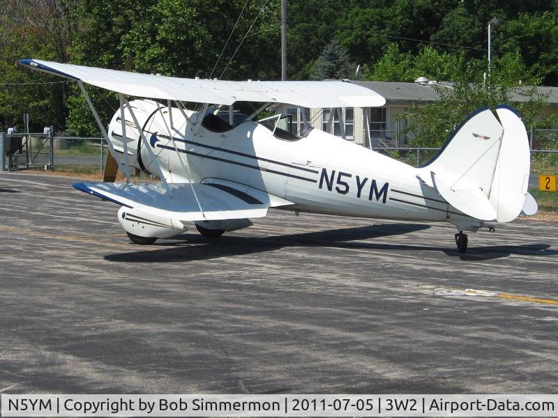 N5YM, 1992 Classic Aircraft Corp WACO YMF C/N F5036, On the ramp at Put In Bay, Ohio