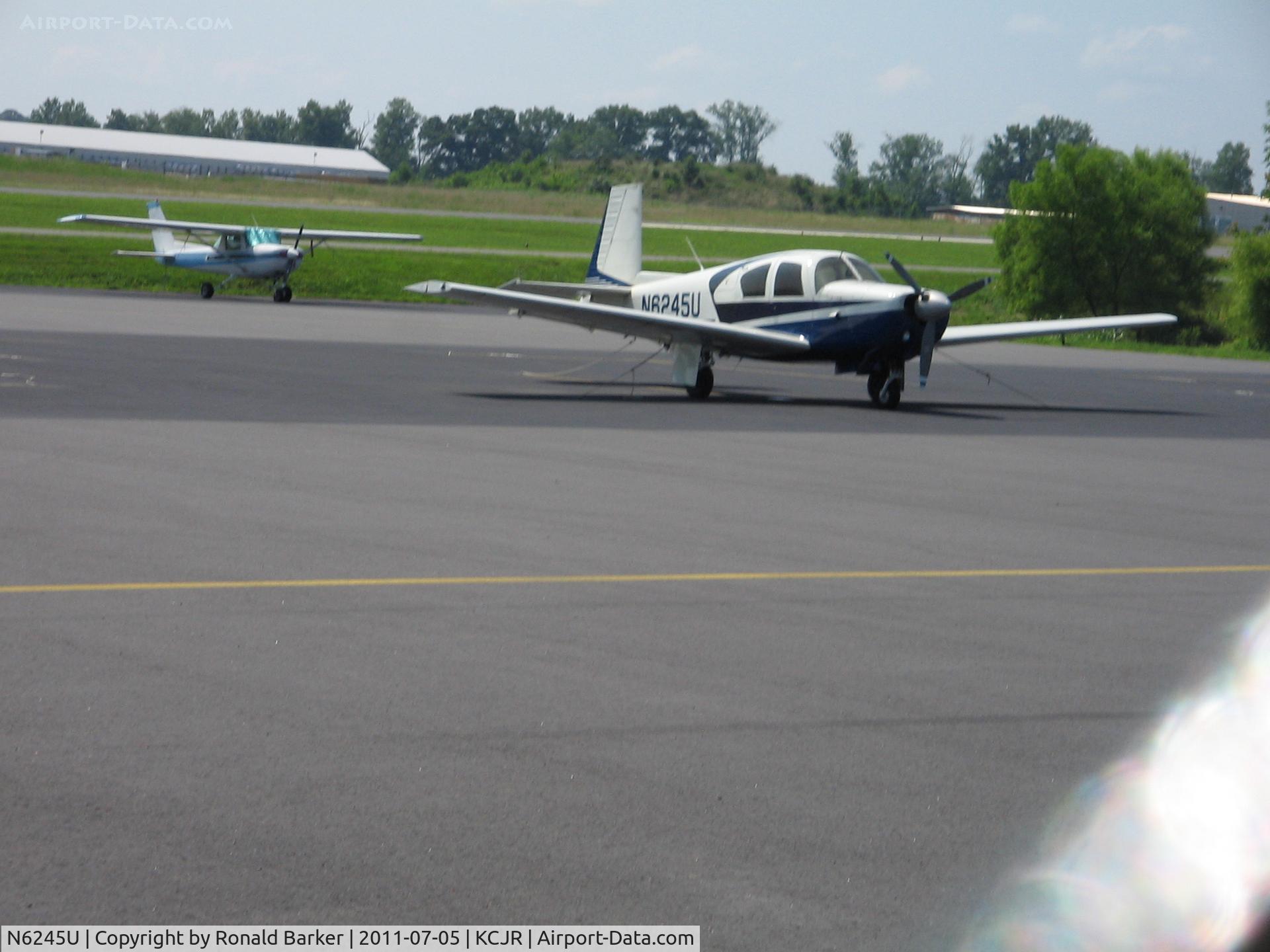 N6245U, 1962 Mooney M20C Ranger C/N 2084, Culpeper Regional AP