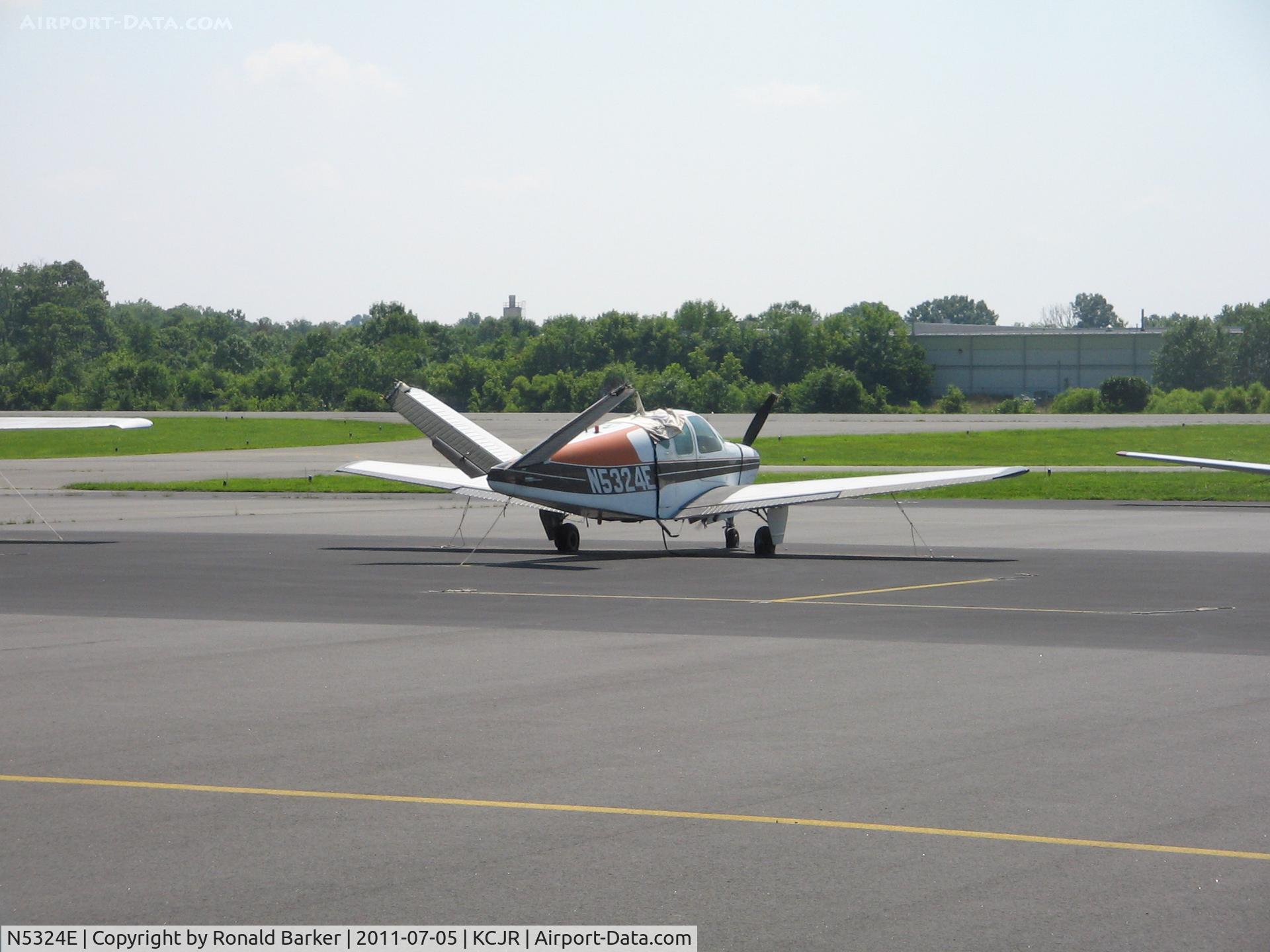 N5324E, 1959 Beech K35 Bonanza C/N D-5819, Culpeper Regional AP