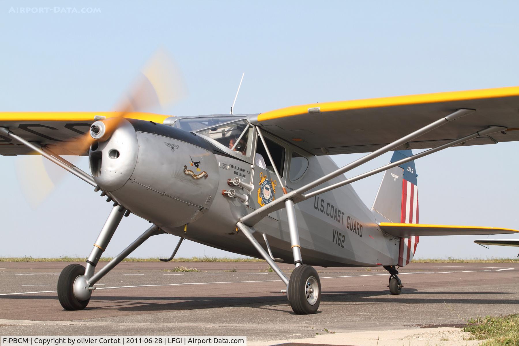 F-PBCM, Fairchild Argus Mk2 (24R-9) C/N 01-1996, Taxiing to the hangar