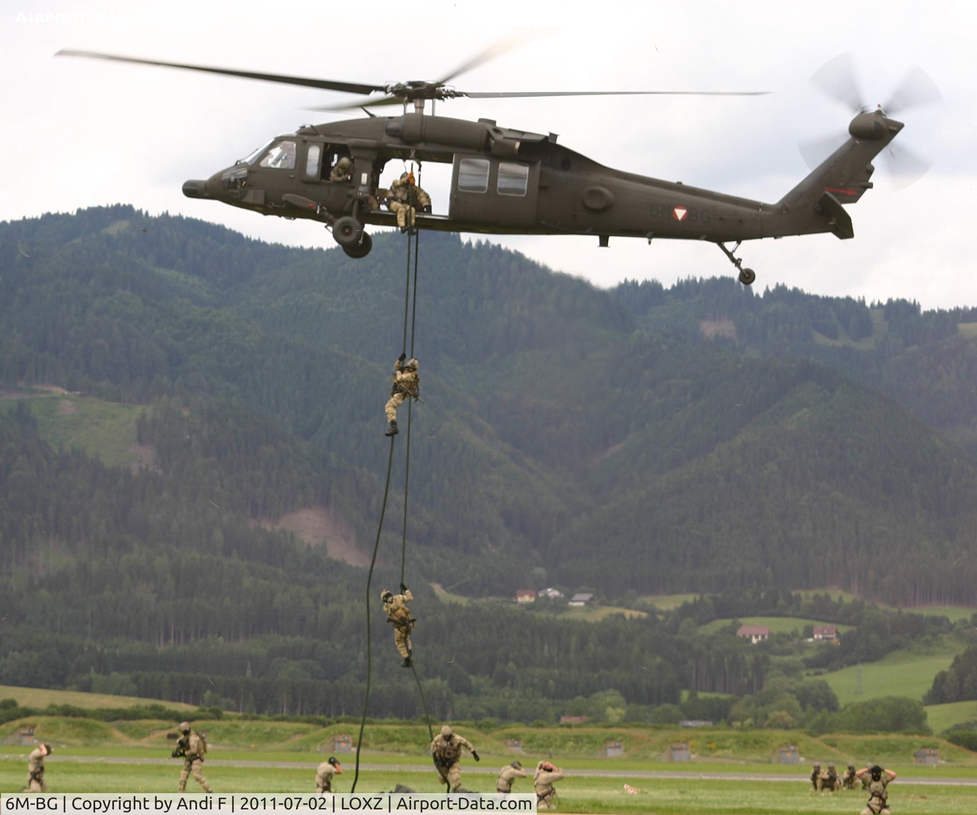 6M-BG, 2002 Sikorsky S-70A-42 Black Hawk C/N 70-2756, Black Hawk at Airpower11