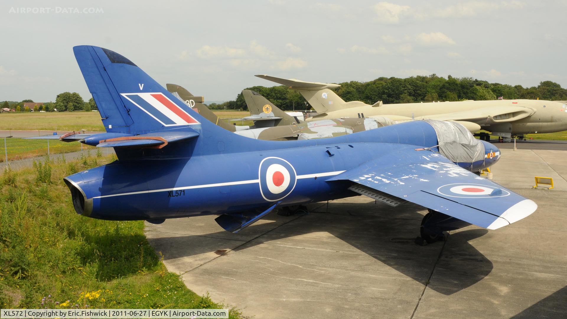 XL572, Hawker Hunter T.7 C/N HABL-003311, 