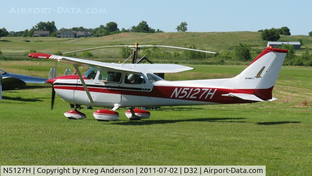 N5127H, 1975 Cessna 172M C/N 17265344, Starbuck Fly-in 2011